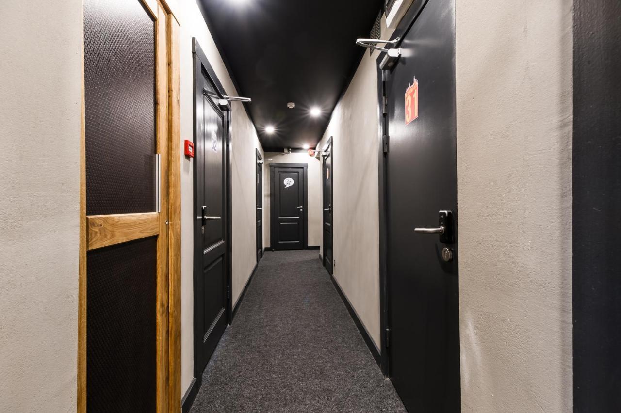 Wicked Weasel Hostel Riga Exterior photo